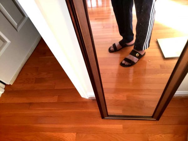 Black velvet Slippers.